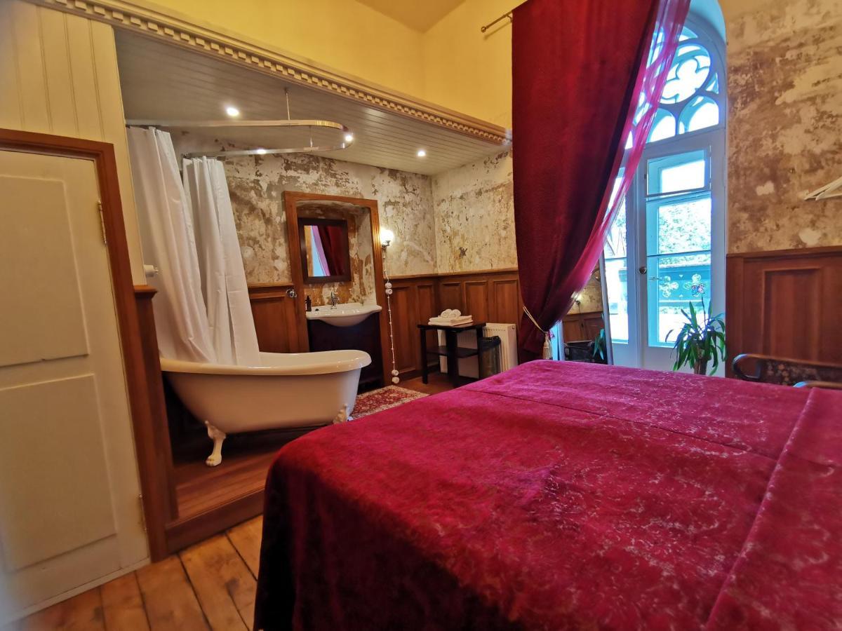 Laitse Castle Hotel ภายนอก รูปภาพ