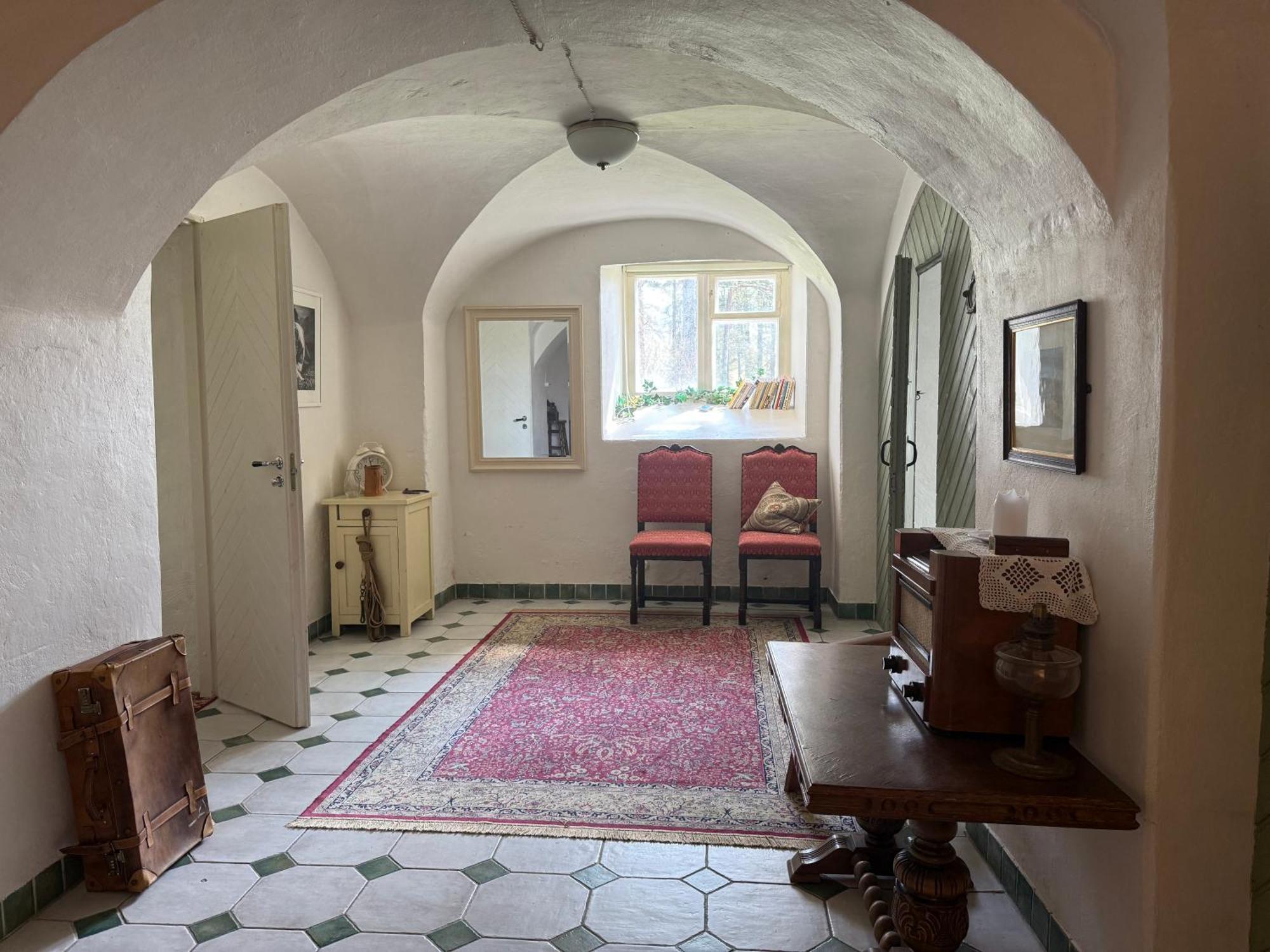 Laitse Castle Hotel ภายนอก รูปภาพ