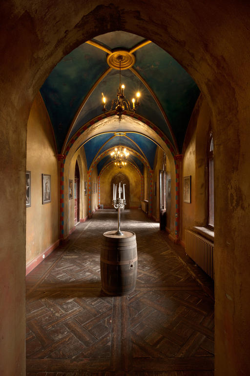 Laitse Castle Hotel ภายนอก รูปภาพ